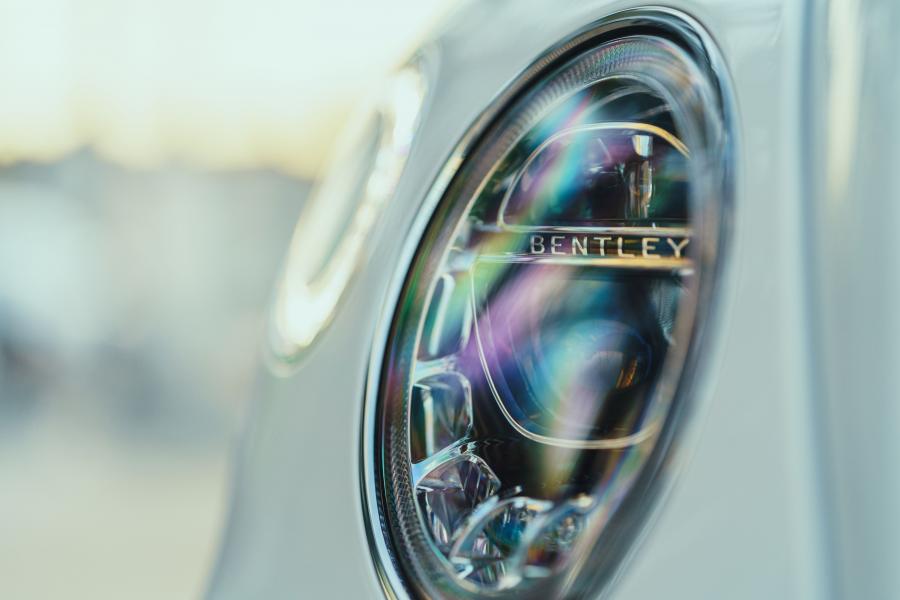 Детали экстерьера Bentley Bentayga Hybrid 2018 года  (WW) (фото 13 из 45)